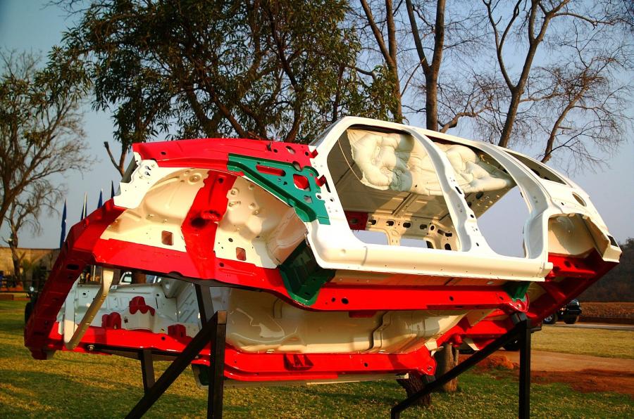  Jeep Cherokee 2002 года  (фото 72 из 130)